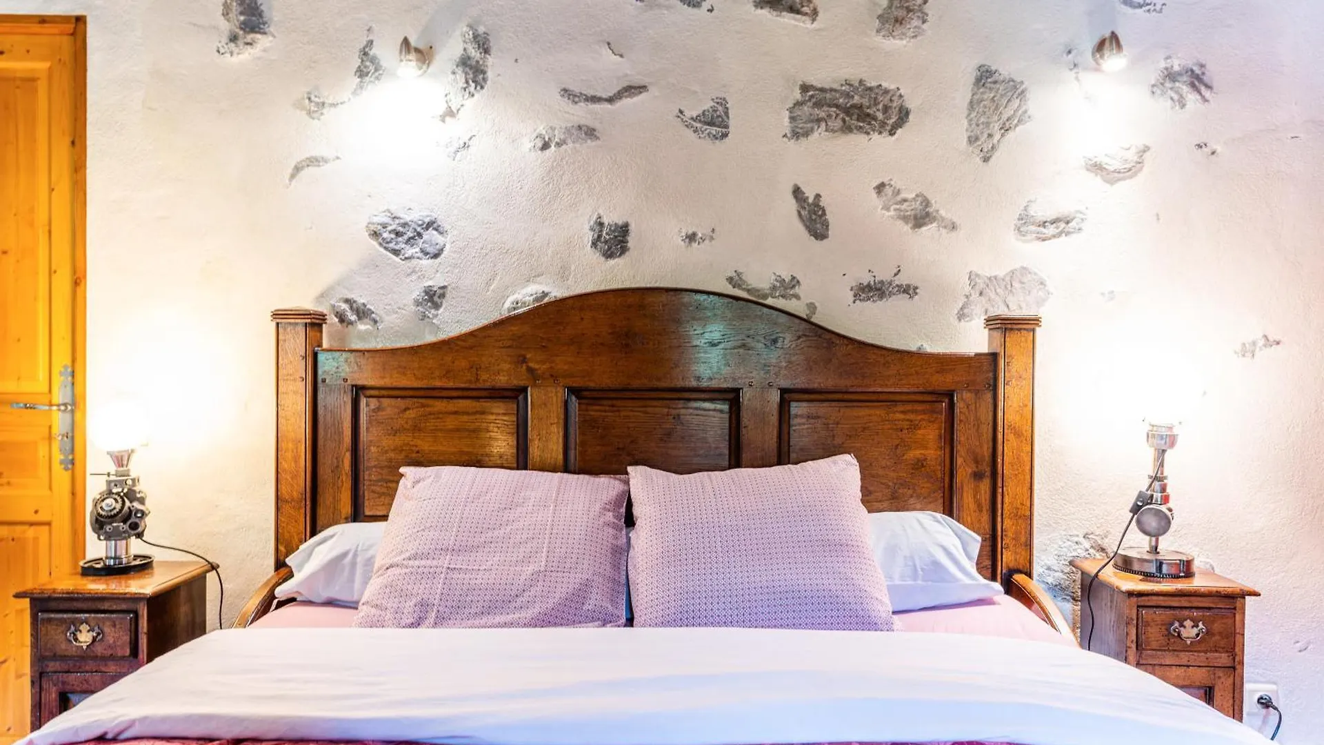 Gites Chapo Julo Giez Apartment