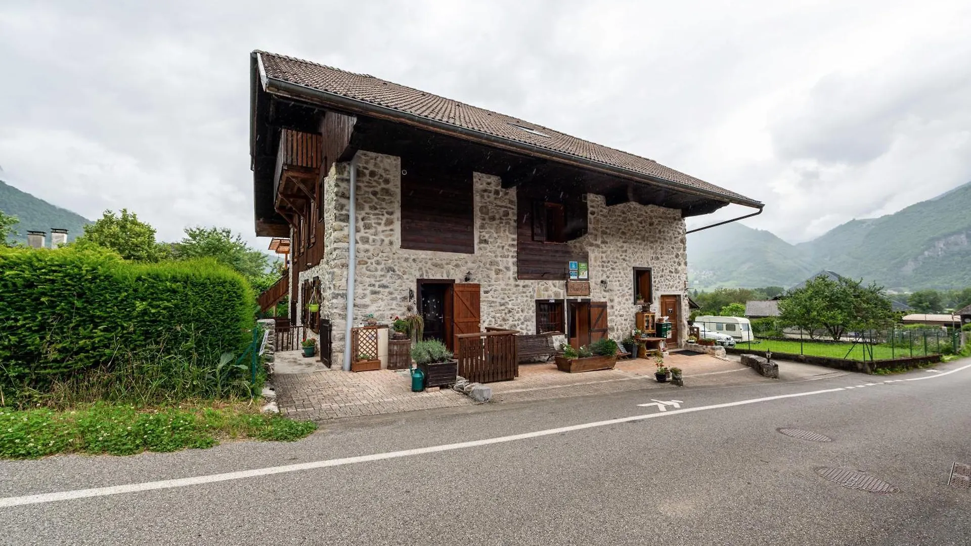 Apartment Gites Chapo Julo Giez France
