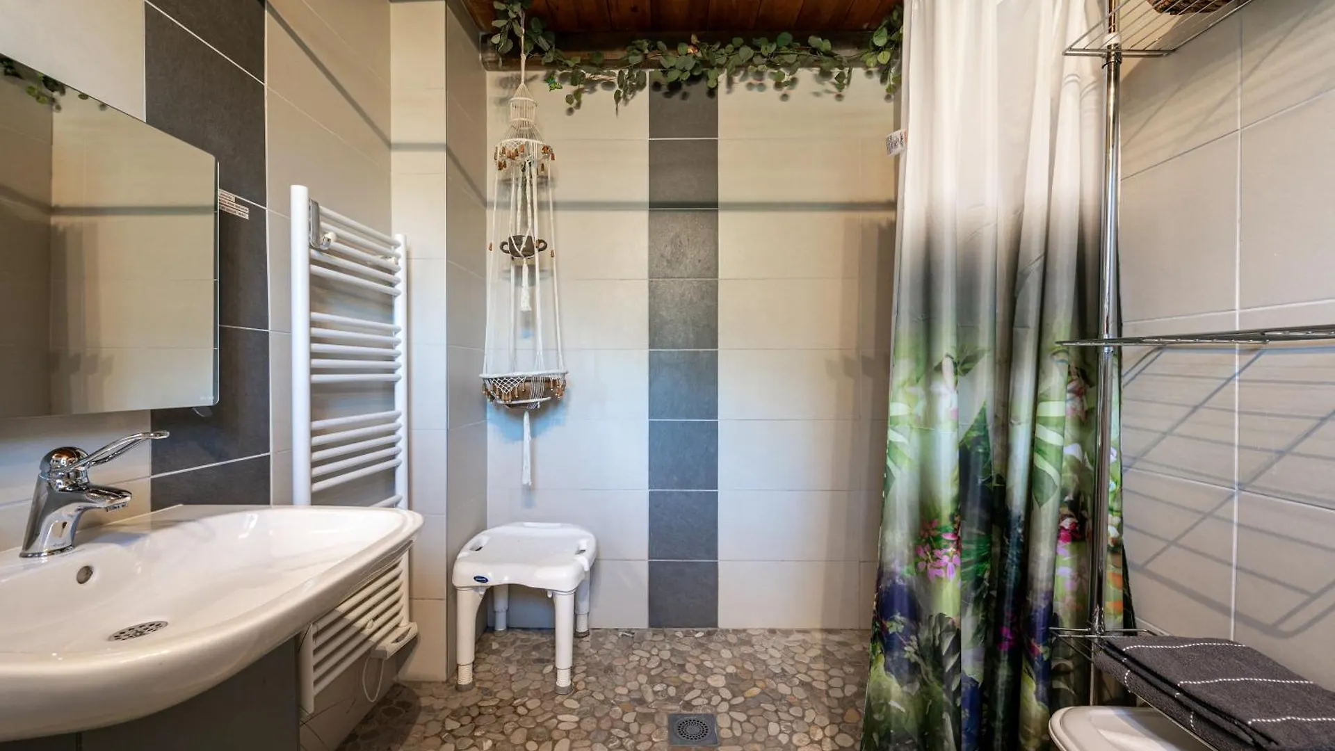 Gites Chapo Julo Giez Apartment