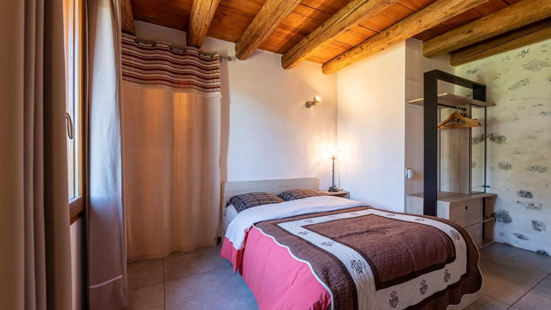 Gites Chapo Julo Giez Apartment