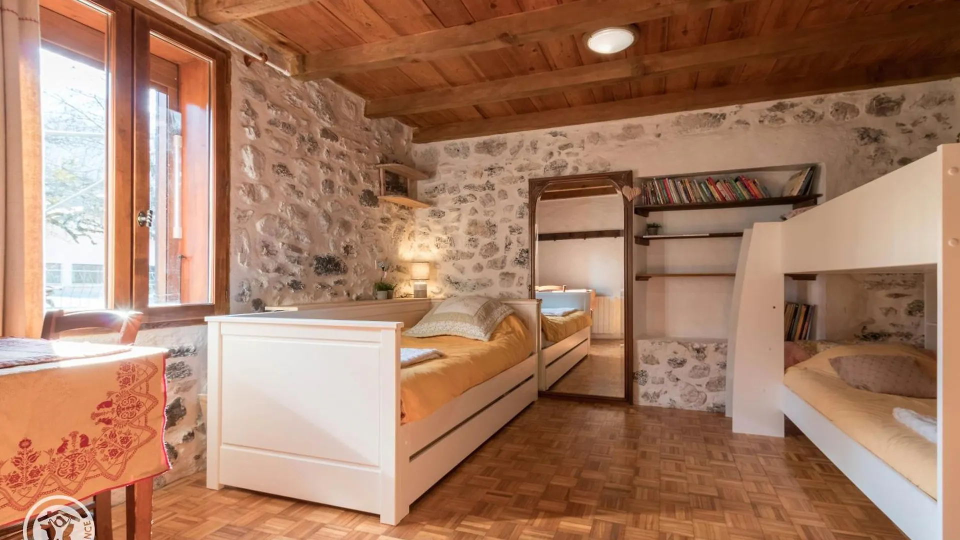 Gites Chapo Julo Giez Apartment